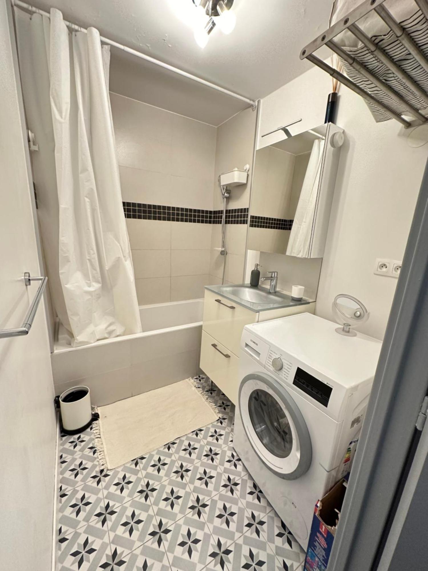 Cosy Duplex Avec Parking A Paris 19 By Immo Kit Bnb Exteriör bild