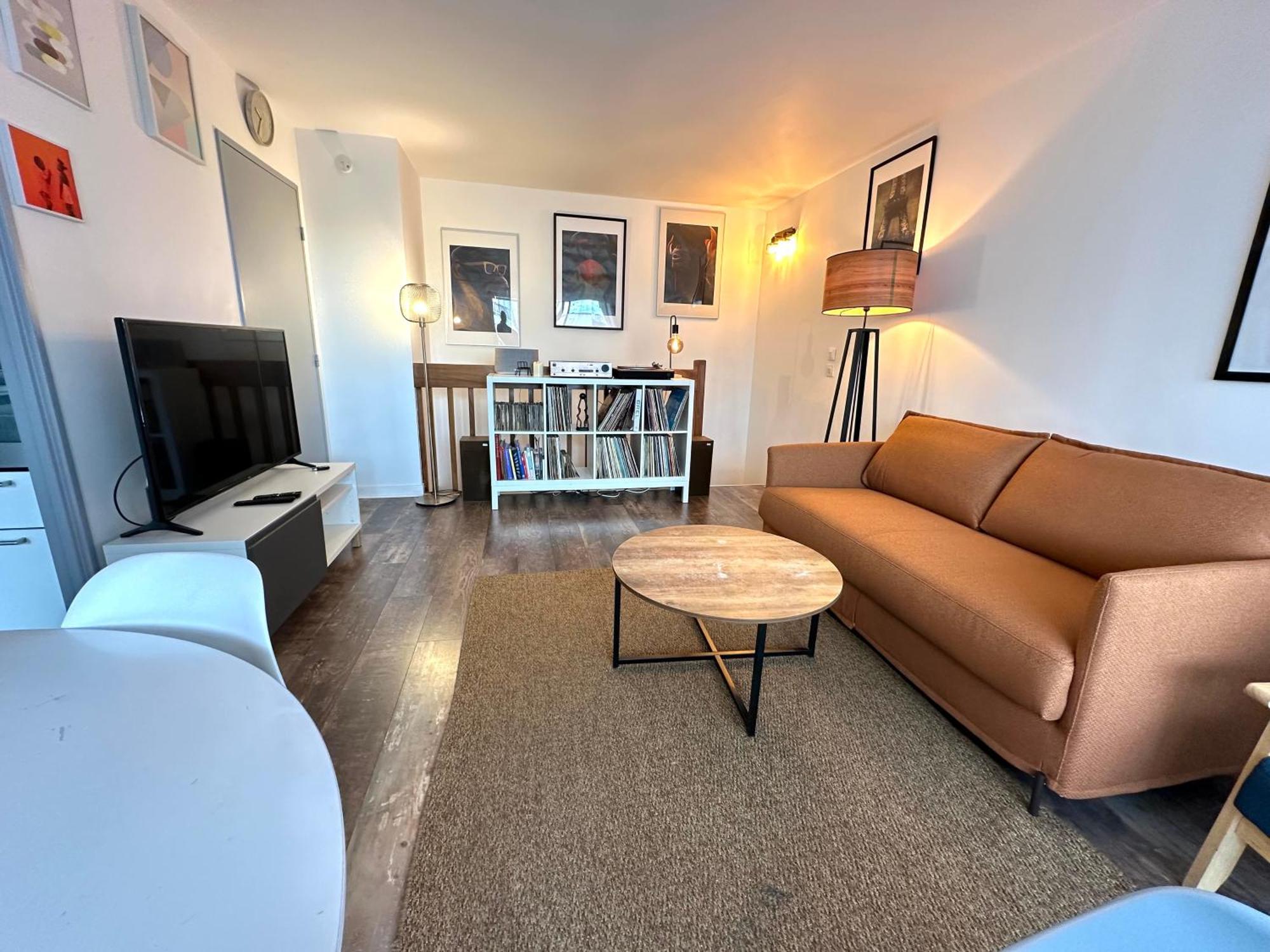 Cosy Duplex Avec Parking A Paris 19 By Immo Kit Bnb Exteriör bild