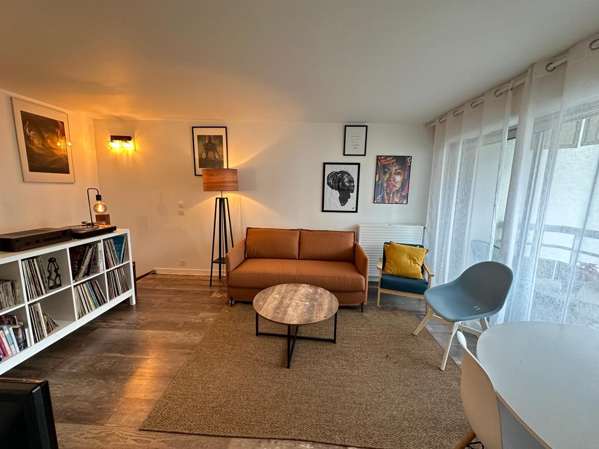 Cosy Duplex Avec Parking A Paris 19 By Immo Kit Bnb Exteriör bild