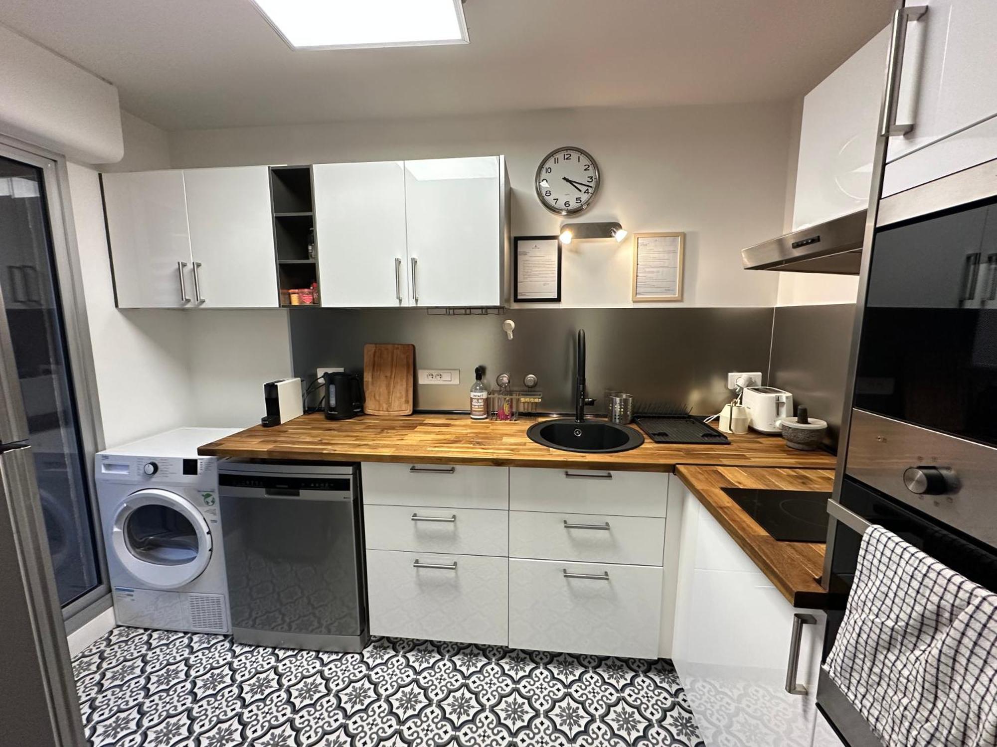 Cosy Duplex Avec Parking A Paris 19 By Immo Kit Bnb Exteriör bild