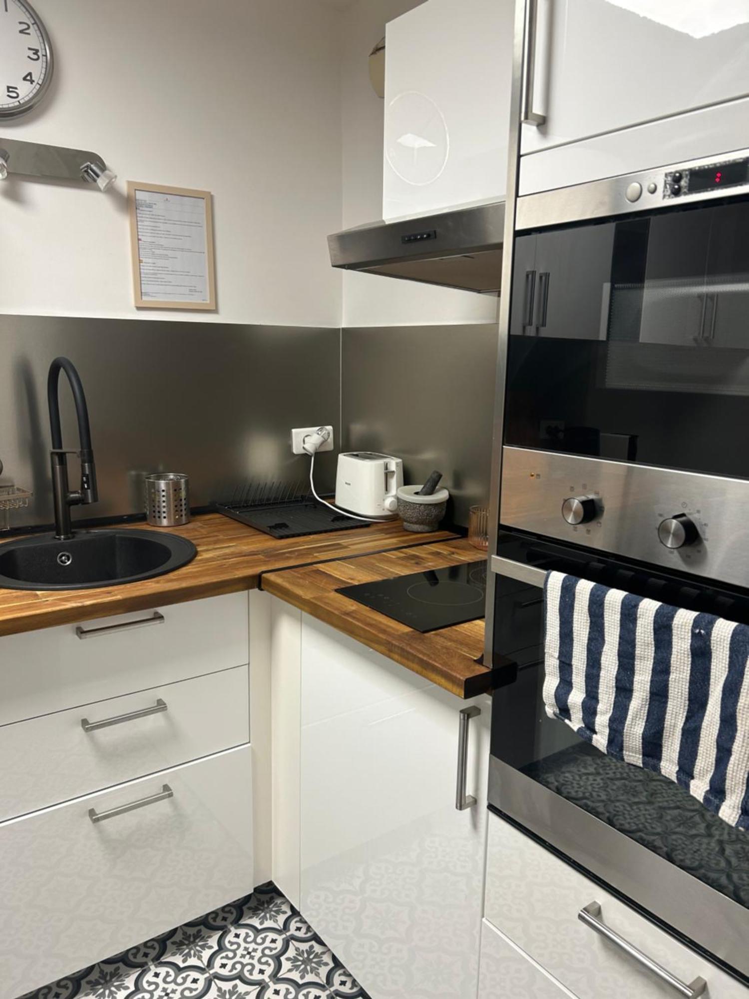 Cosy Duplex Avec Parking A Paris 19 By Immo Kit Bnb Exteriör bild